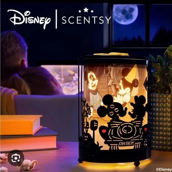 Scentsy Disney “Drive-In” Warmer - Picture 1 of 4